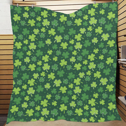 Clover  Pattern Print Design 02 Premium Quilt