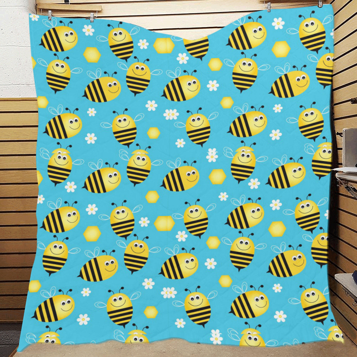 Bee Pattern Print Design BEE06 Premium Quilt
