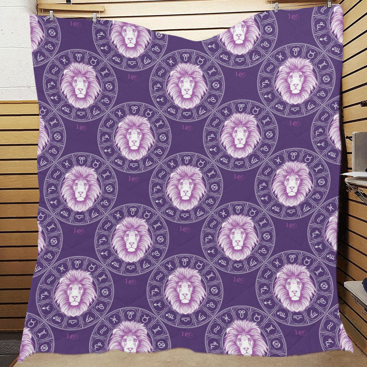 Leo Pattern Print Design 04 Premium Quilt
