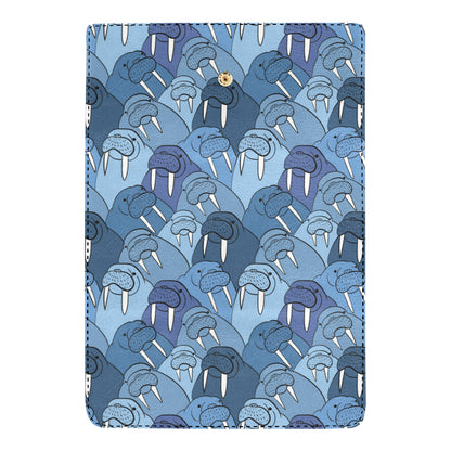 Walrus Pattern Print Design 01 Women's Trifold Wallet
