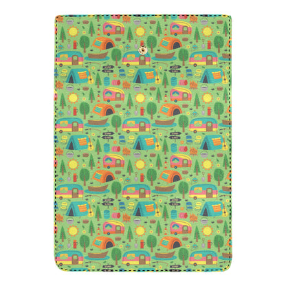 Camping Camper Pattern Print Design 04 Women's Trifold Wallet