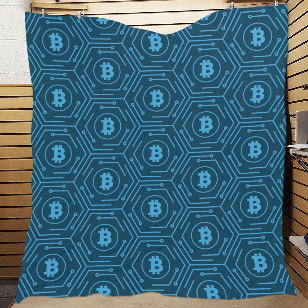 Cryptocurrency Pattern Print Design 04 Premium Quilt