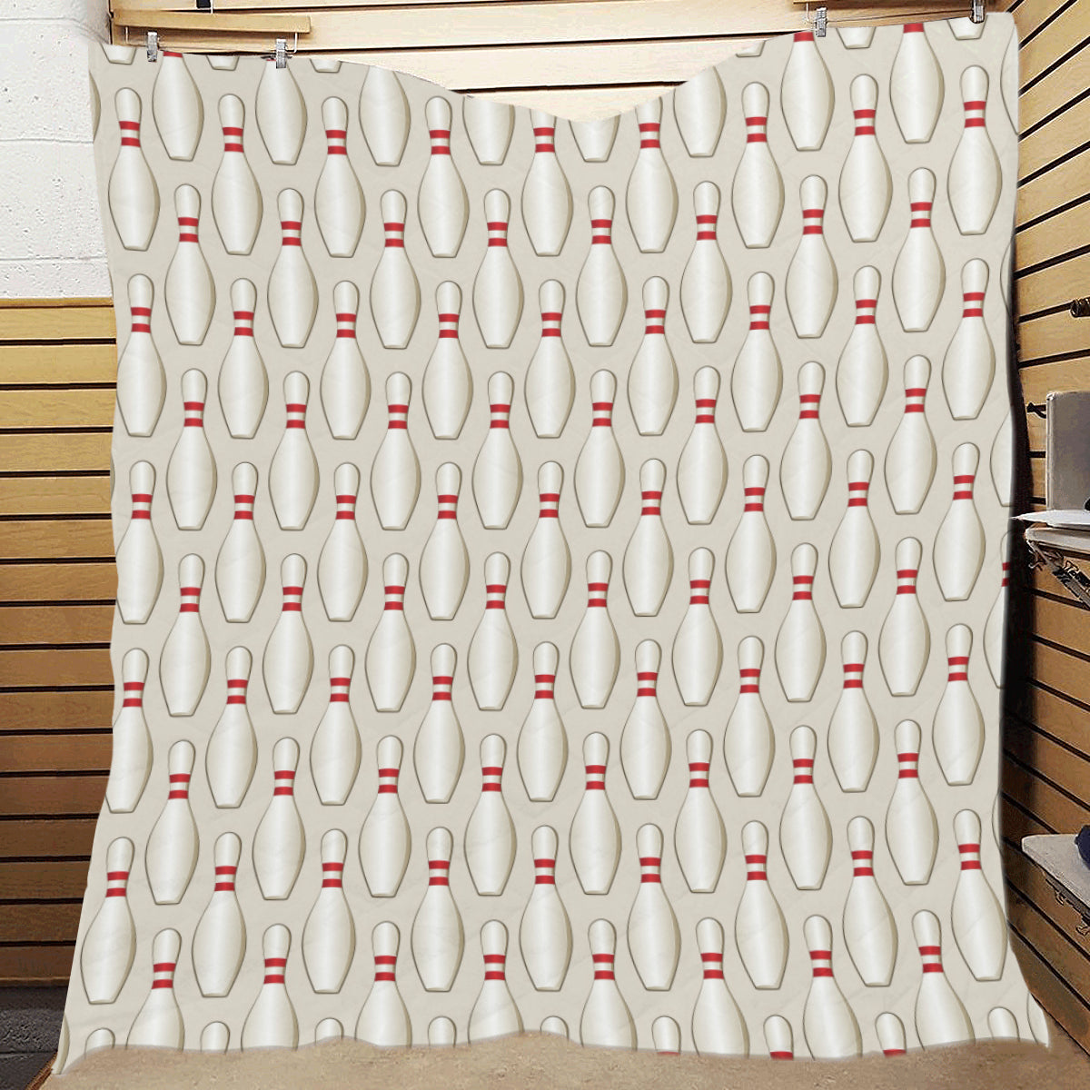 Bowling Pin Pattern Print Design 01 Premium Quilt