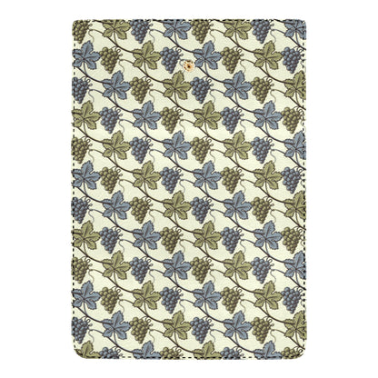 Grape Pattern Print Design GP03 Women's Trifold Wallet