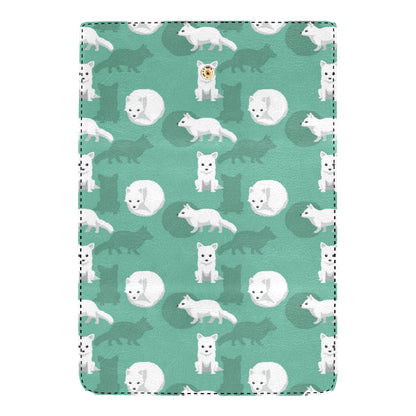 Arctic Fox Pattern Print Design Women's Trifold Wallet