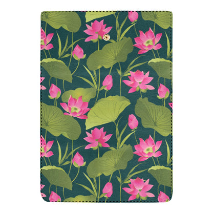 Water Lily Pattern Print Design WL09 Women's Trifold Wallet