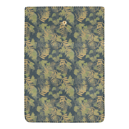 Camouflage Tropical Pattern Print Design 04 Women's Trifold Wallet