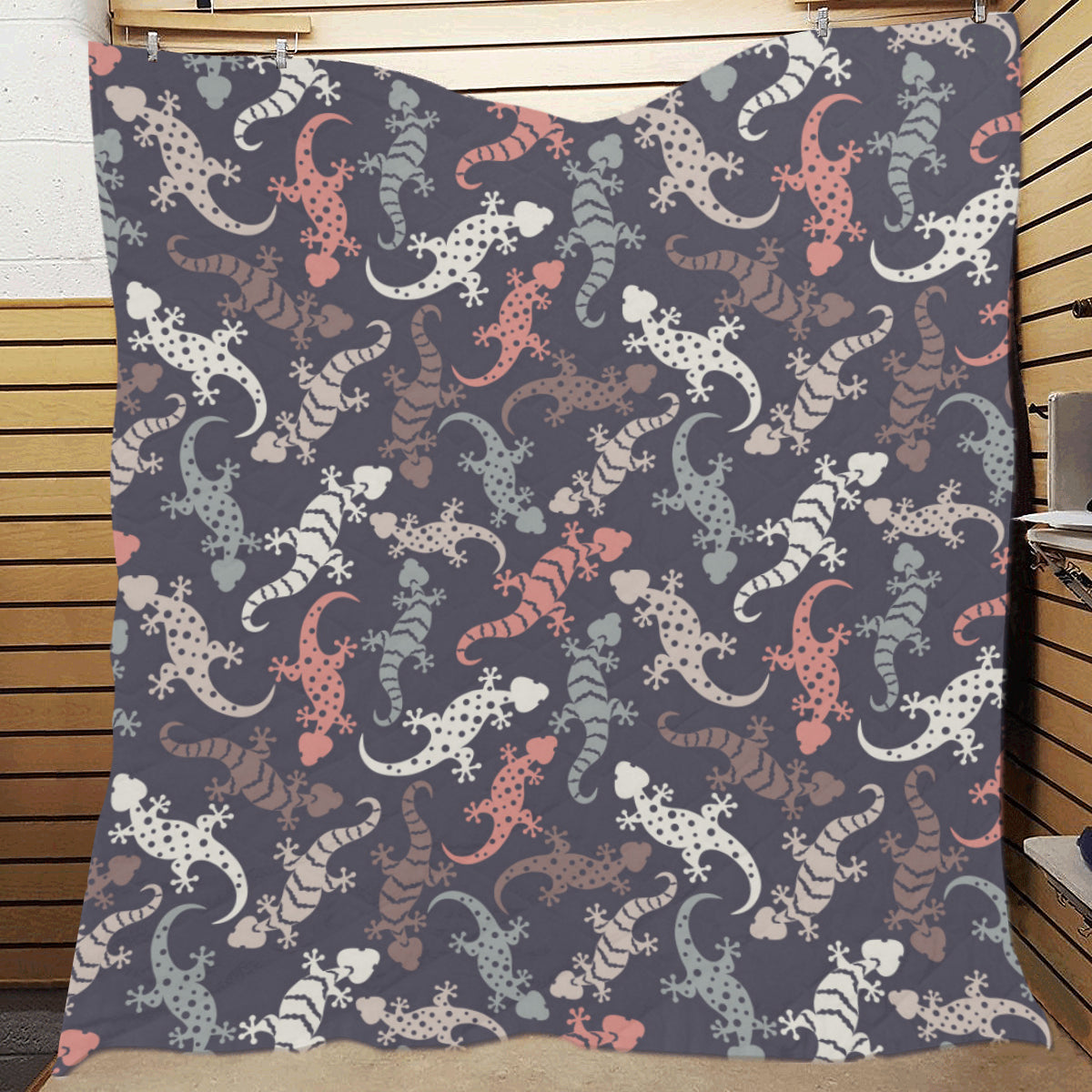 Gecko Pattern Print Design 02 Premium Quilt