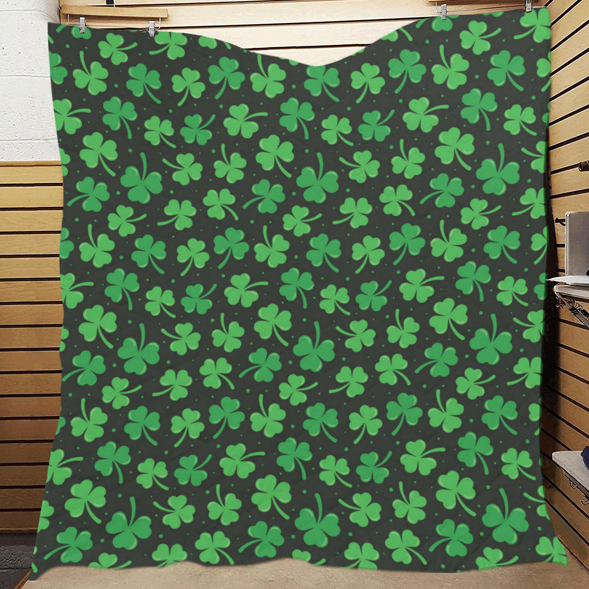 Clover  Pattern Print Design 04 Premium Quilt