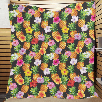 Pineapple Hibiscus Premium Quilt
