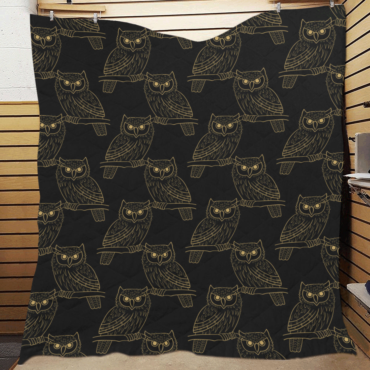 Gold Owl Pattern Premium Quilt