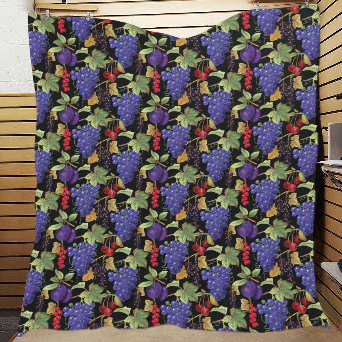 Grape Pattern Print Design GP05 Premium Quilt