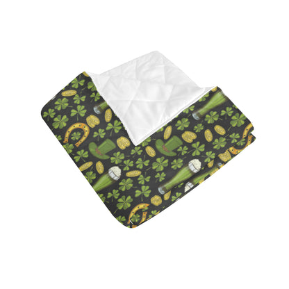 Clover St Patricks Pattern Print Design 03 Premium Quilt