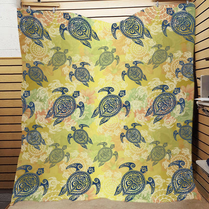 Hawaiian Turtle Tribal Design Print Premium Quilt