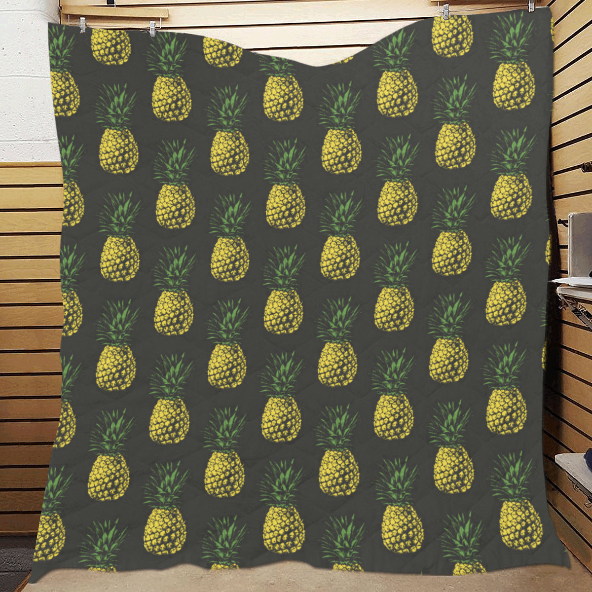 Gold Pineapple Premium Quilt