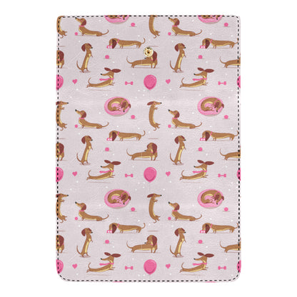 Dachshund Pattern Print Design 10 Women's Trifold Wallet