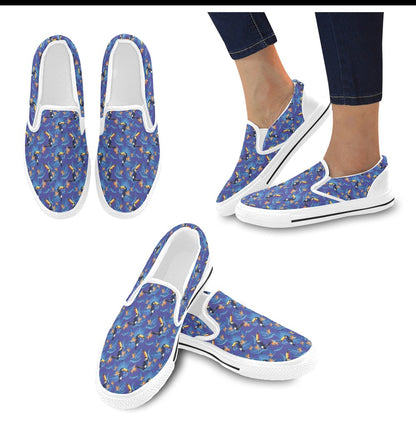Toucan Print Design LKS306 White Slip Ons Canvas Women's Shoes
