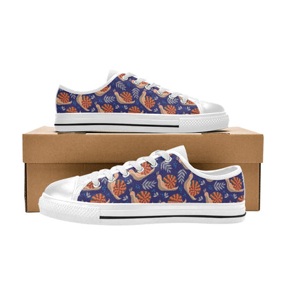 Snail Print Design LKS401 Women's White Low Top Shoes