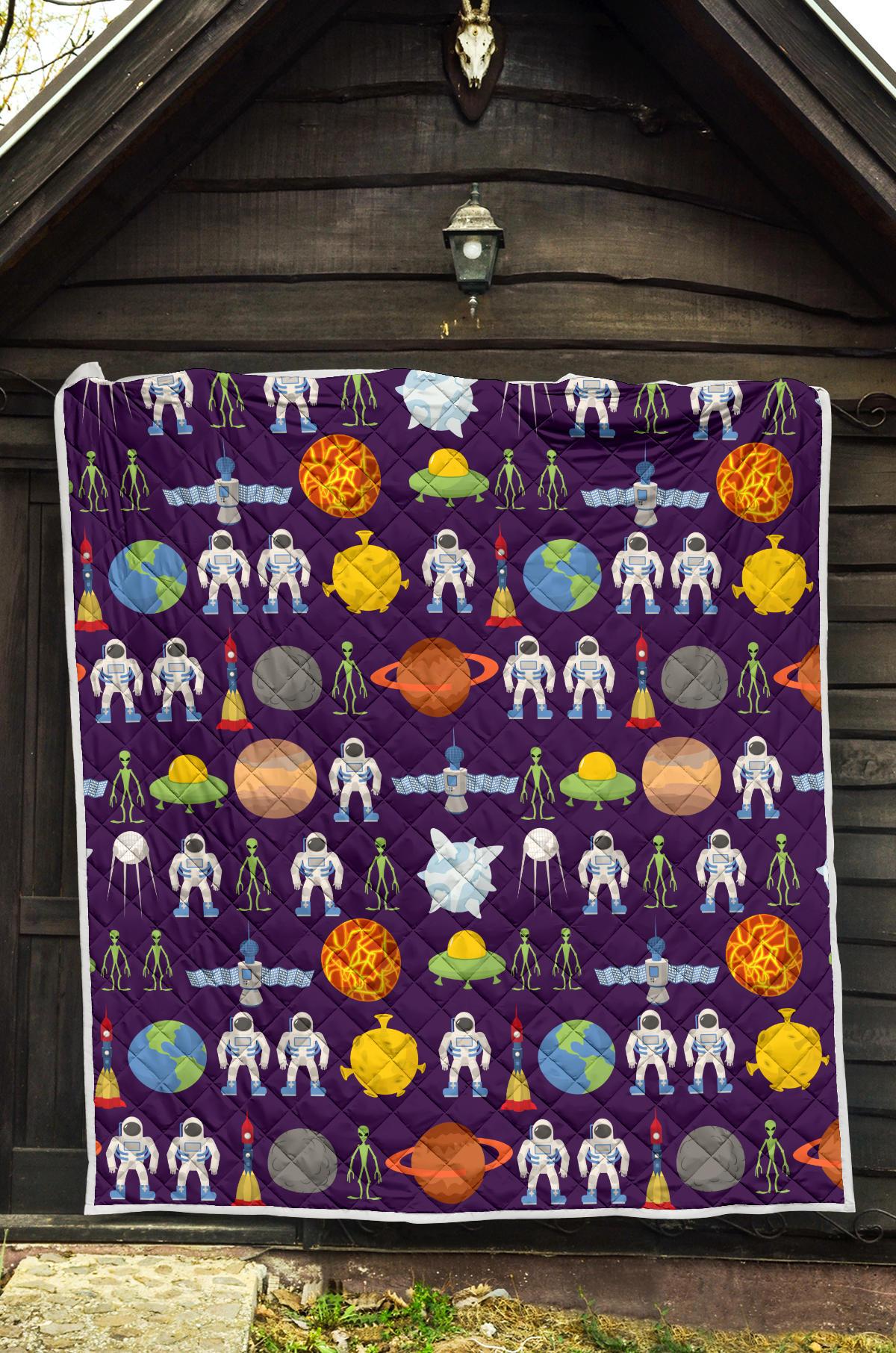 Alien Astronaut Planet Premium Quilt-JTAMIGO.COM