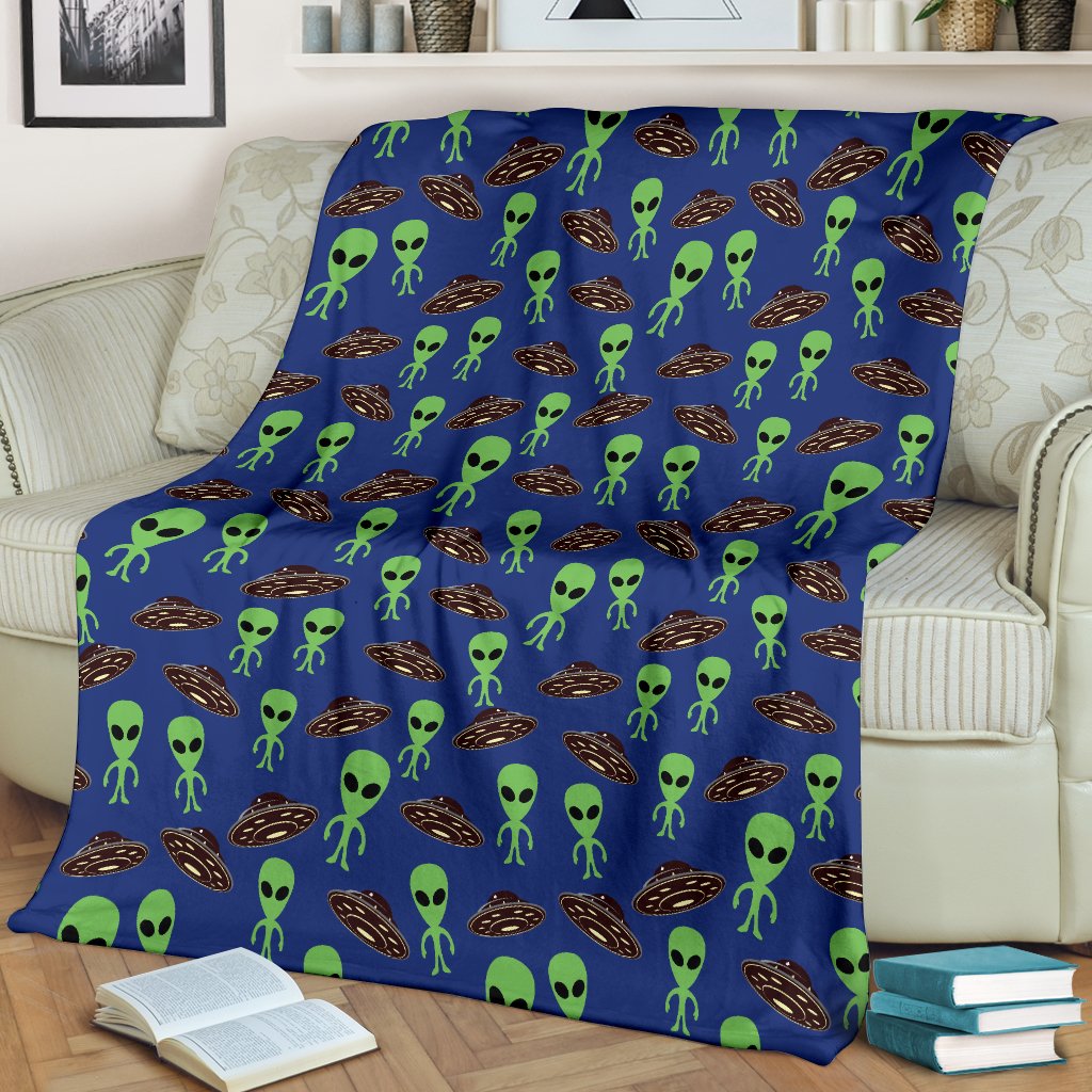 Alien Green UFO Pattern Fleece Blanket