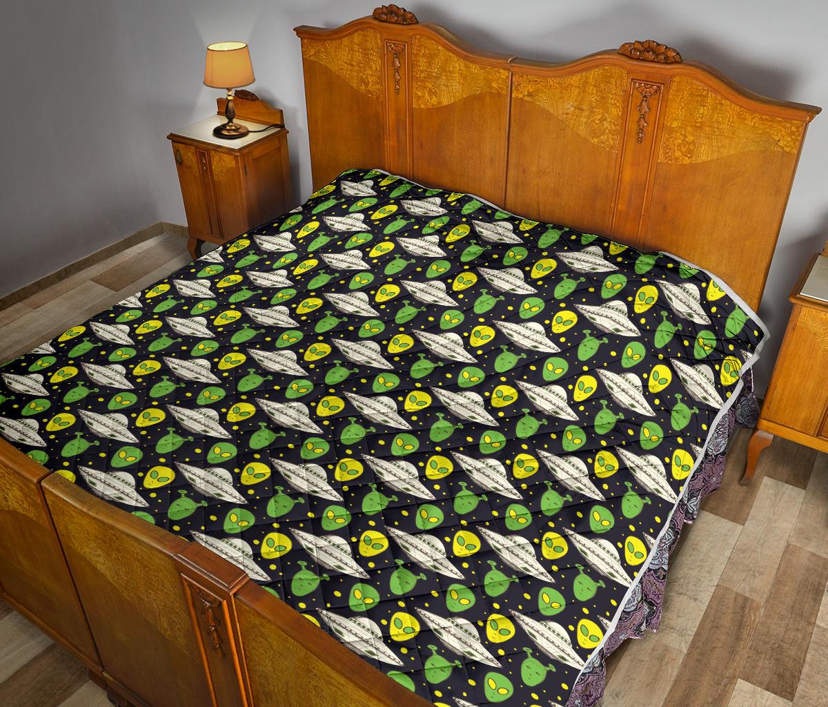 Alien UFO Pattern Premium Quilt-JTAMIGO.COM