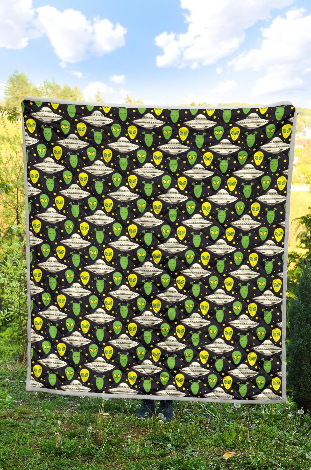 Alien UFO Pattern Premium Quilt-JTAMIGO.COM