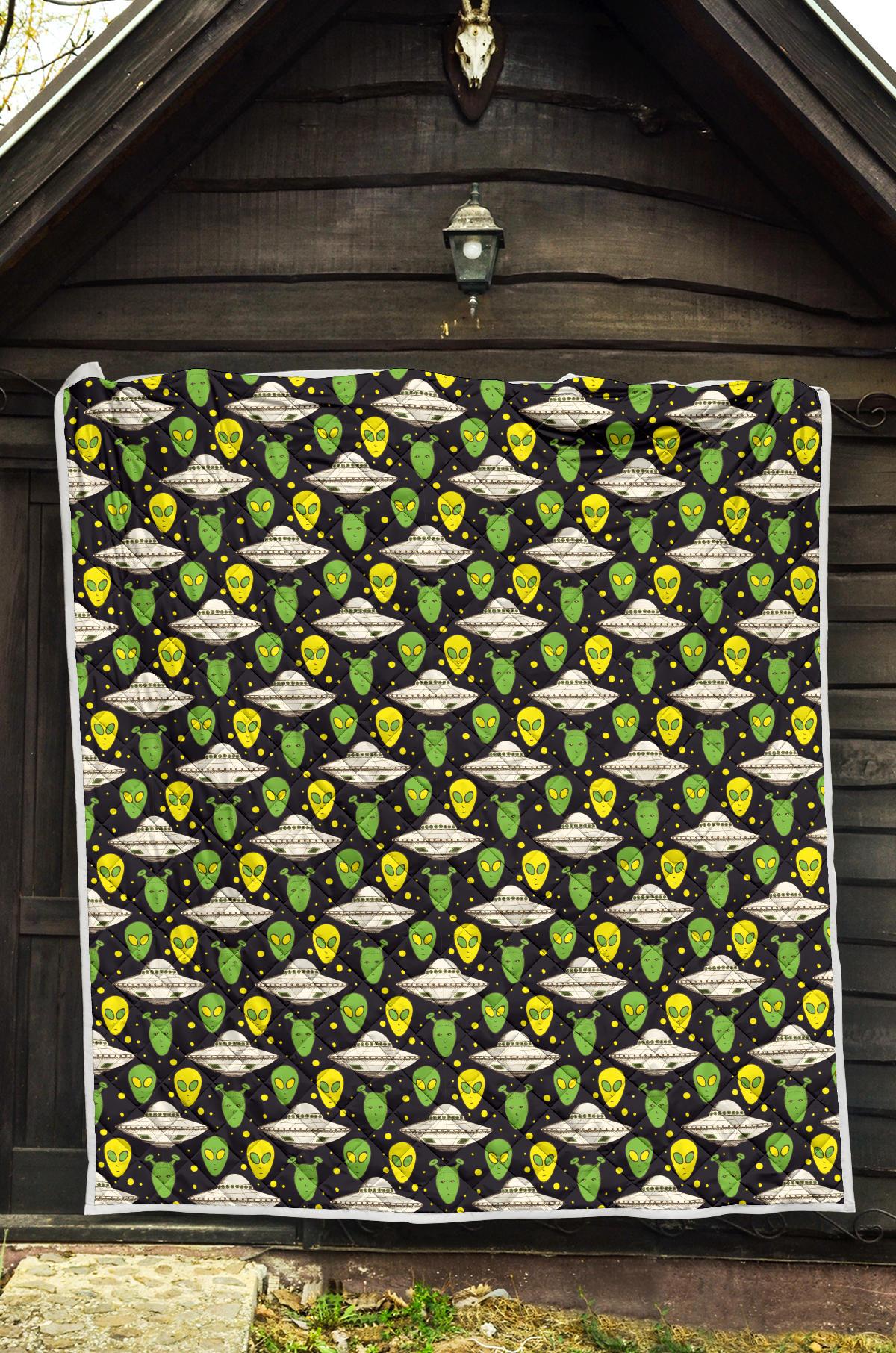 Alien UFO Pattern Premium Quilt-JTAMIGO.COM