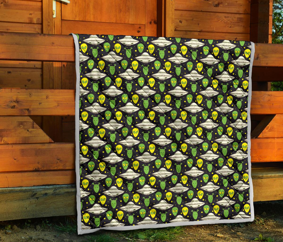 Alien UFO Pattern Premium Quilt-JTAMIGO.COM