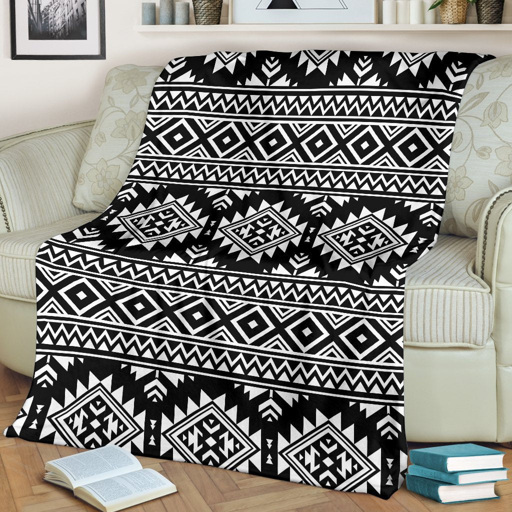 Aztec Black White Print Pattern Fleece Blanket