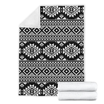 Aztec Black White Print Pattern Fleece Blanket