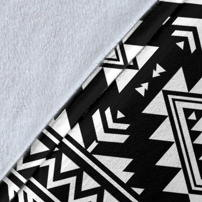 Aztec Black White Print Pattern Fleece Blanket