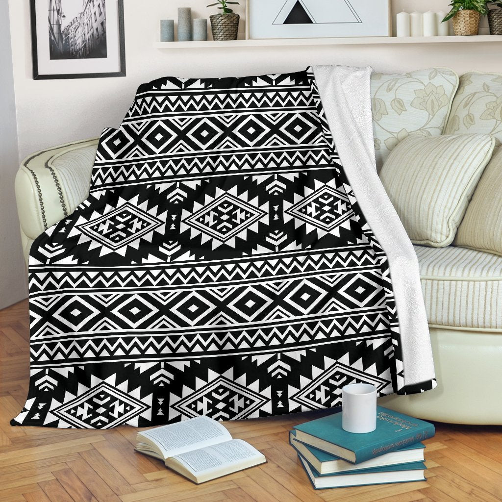 Aztec Black White Print Pattern Fleece Blanket