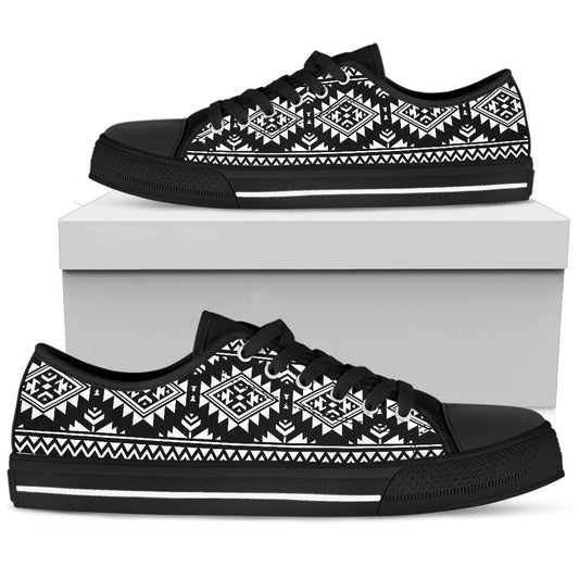 Aztec Black White Print Pattern Women Low Top Shoes