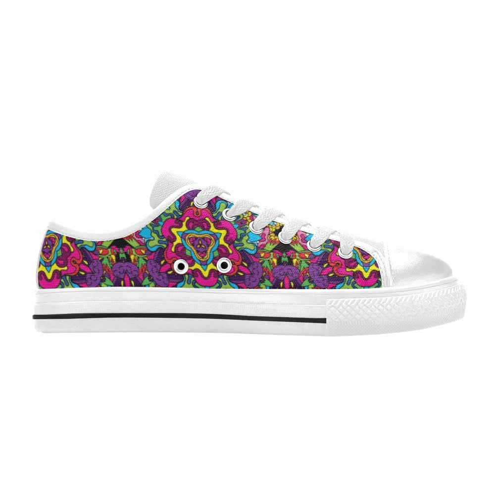 Trippy Print Design LKS303 Women's White Low Top Shoes