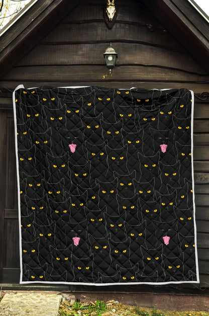 Black Cat Yellow Eyes Print Pattern Premium Quilt-JTAMIGO.COM