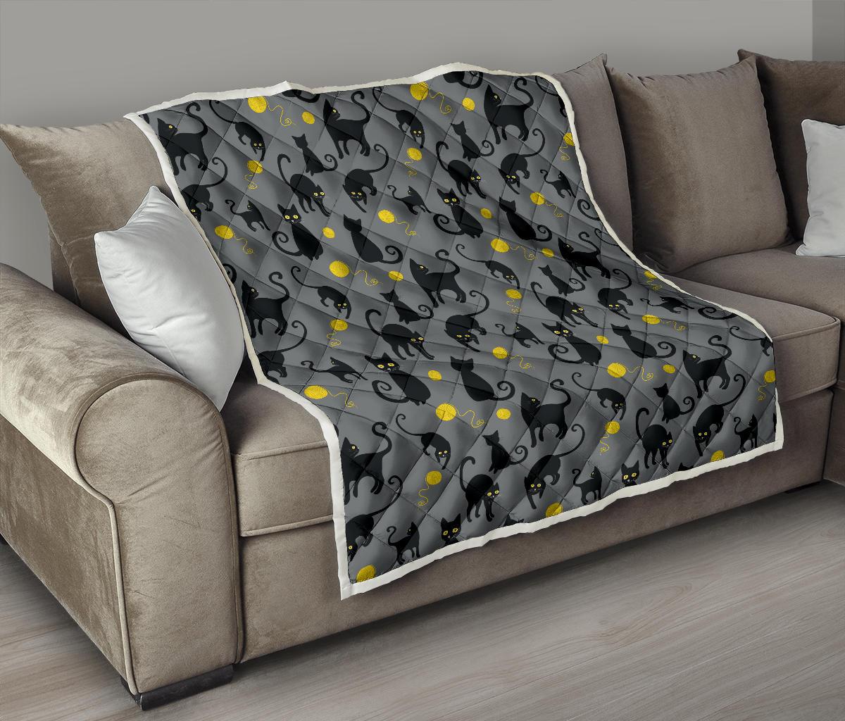 Black Cat Yellow Yarn Print Pattern Premium Quilt-JTAMIGO.COM