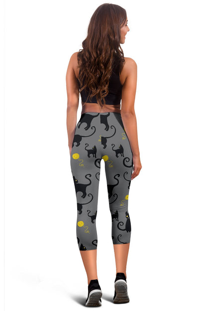 Black Cat Yellow Yarn Print Pattern Women Capris