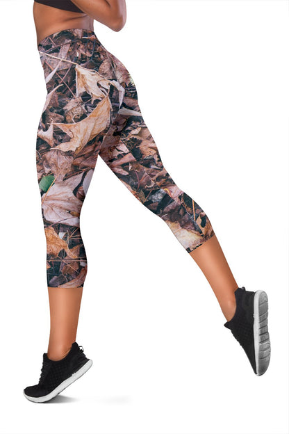 Camouflage Realistic Tree Leaf Print Women Capris