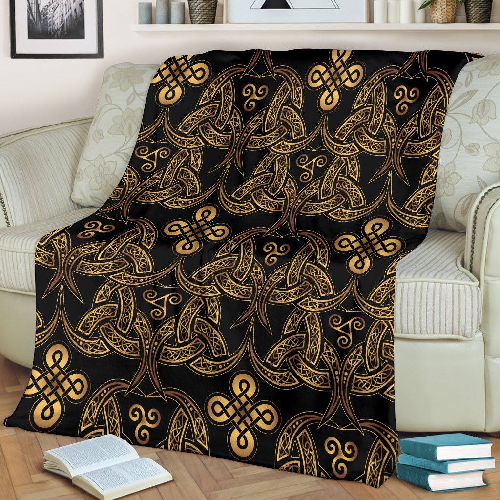 Celtic Knot Gold Design Fleece Blanket