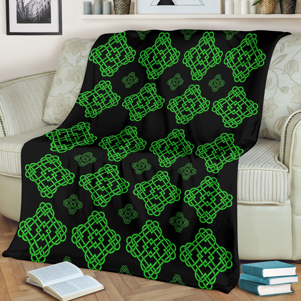 Celtic Knot Green Neon Design Fleece Blanket