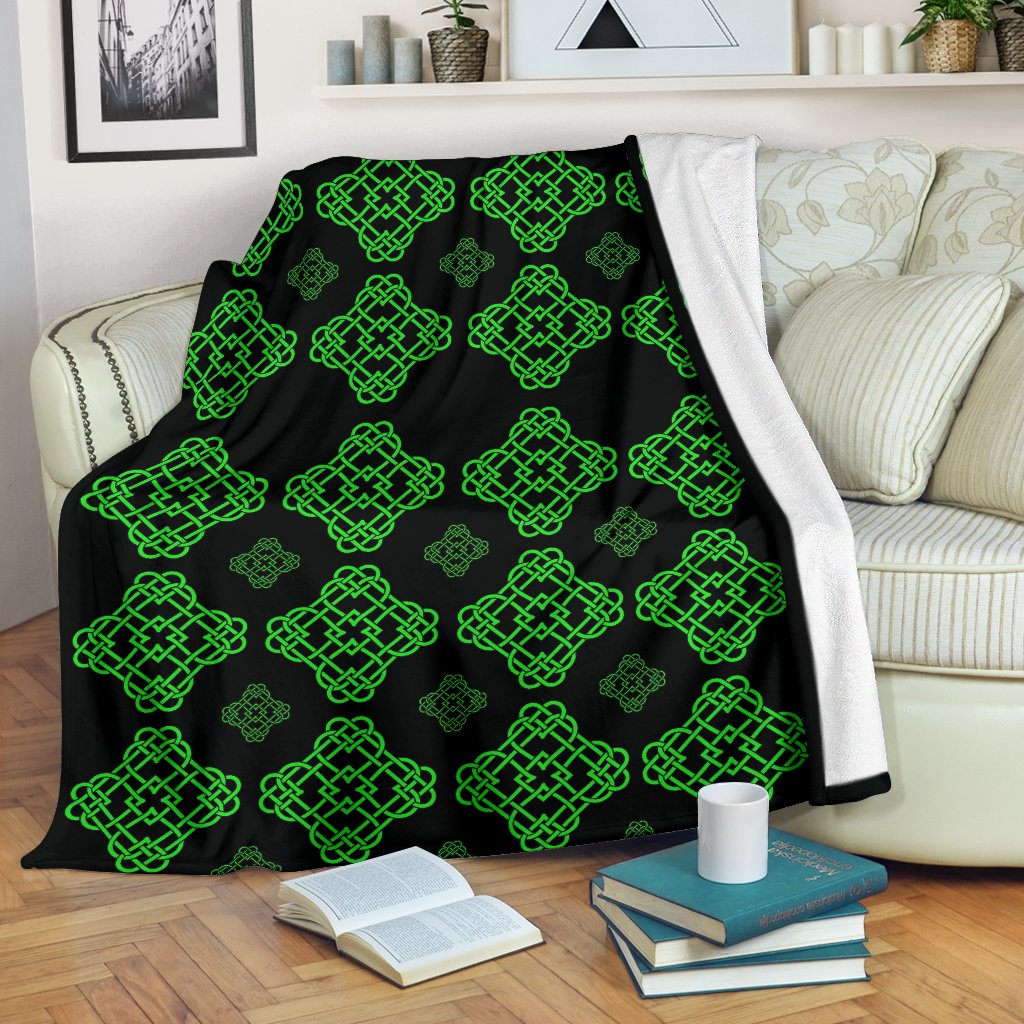 Celtic Knot Green Neon Design Fleece Blanket