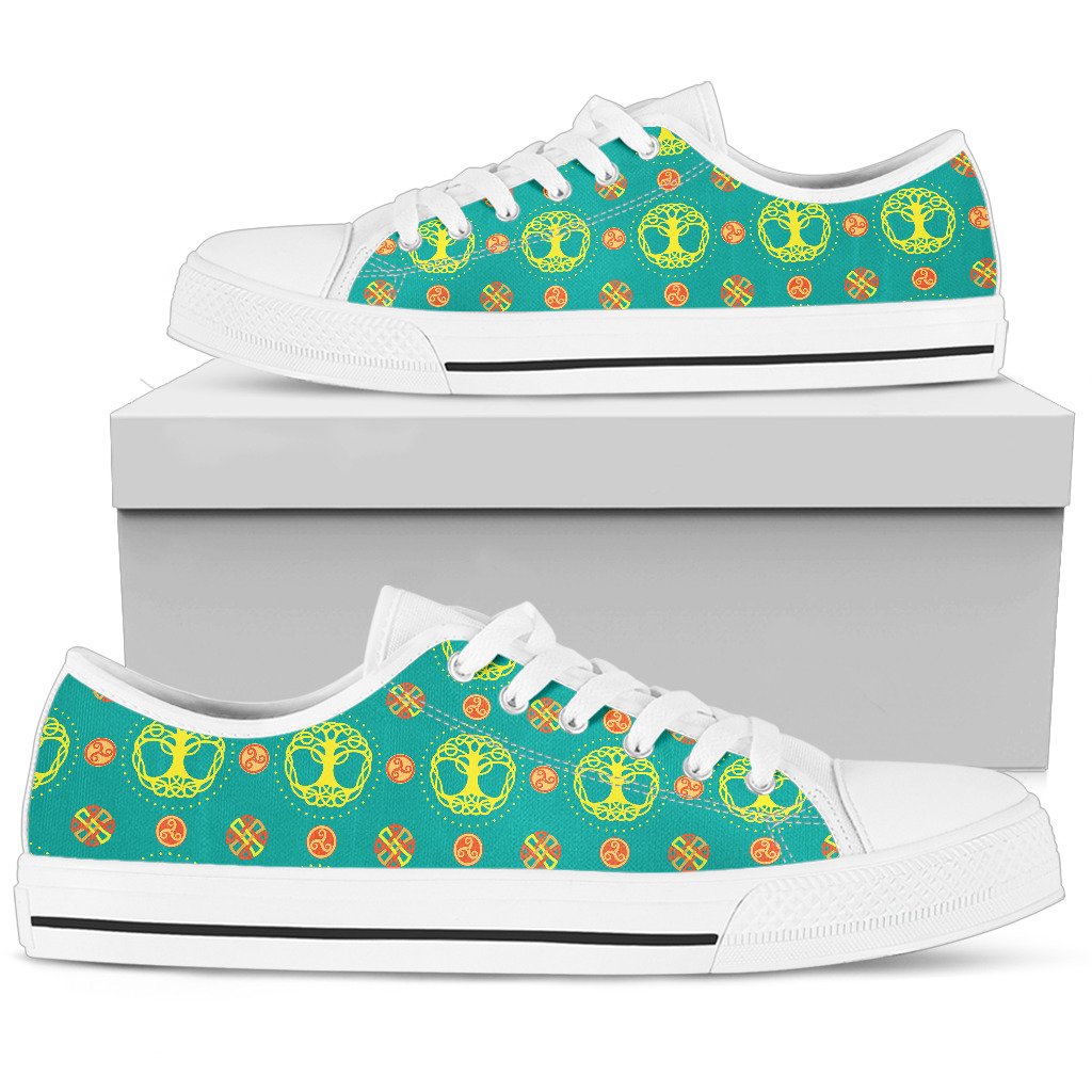 Celtic Tree of Life Print Pattern Women Low Top Shoes