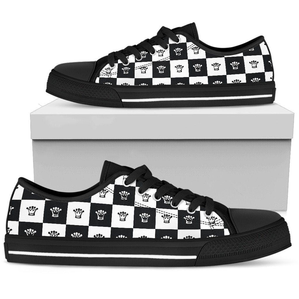 Checkered Flag Crown Pattern Women Low Top Shoes