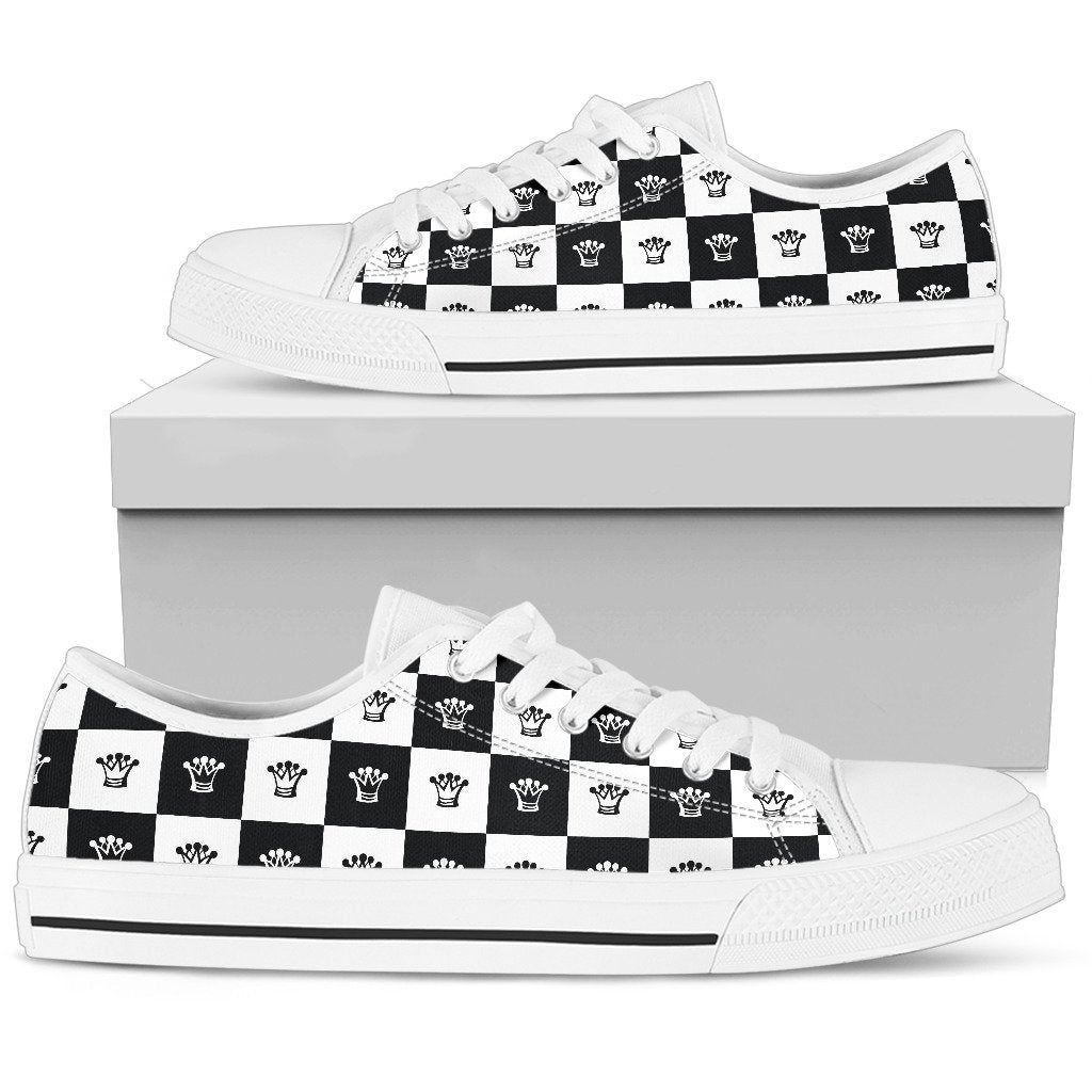 Checkered Flag Crown Pattern Women Low Top Shoes