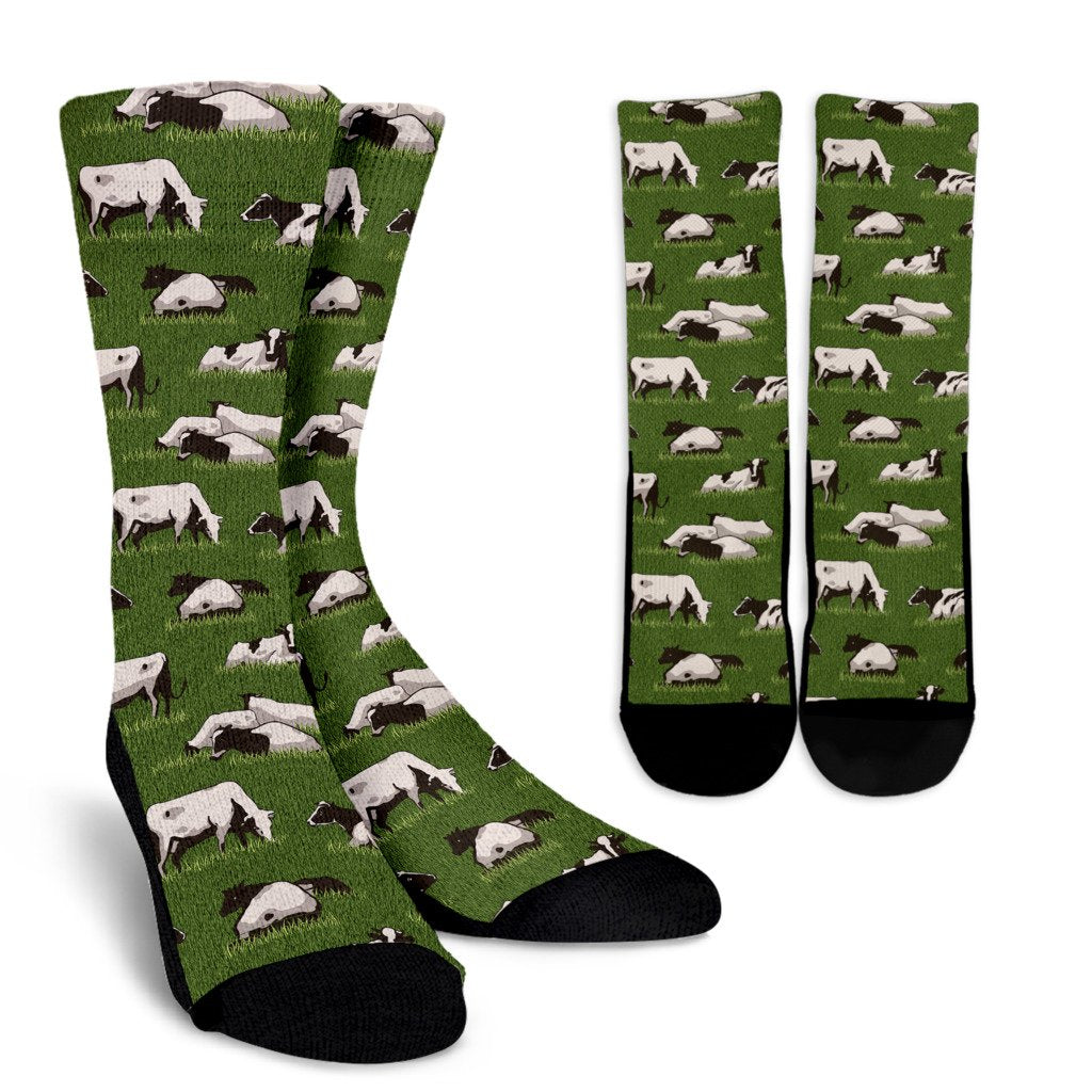 Cow on Grass Print Pattern Crew Socks