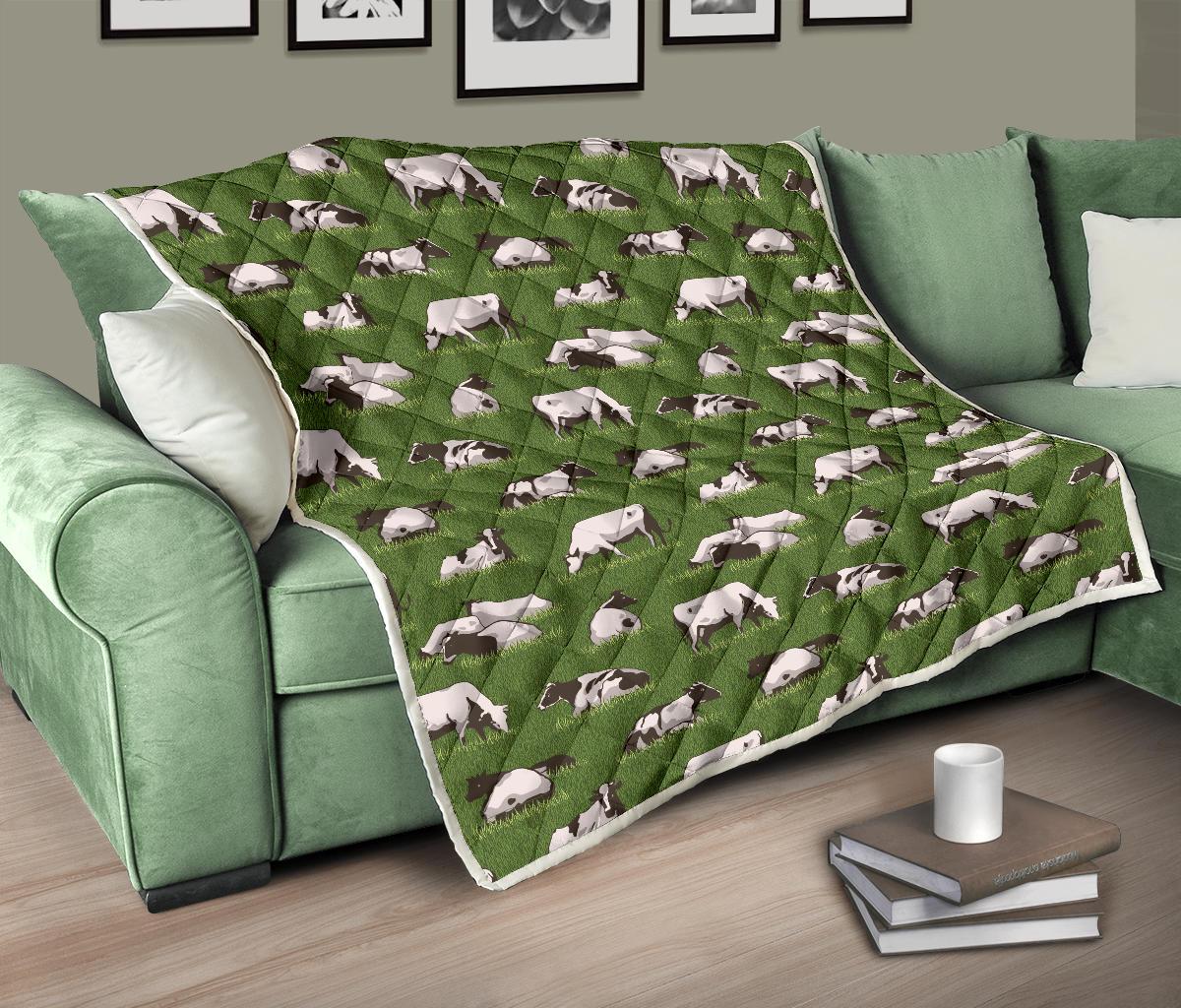 Cow on Grass Print Pattern Premium Quilt-JTAMIGO.COM