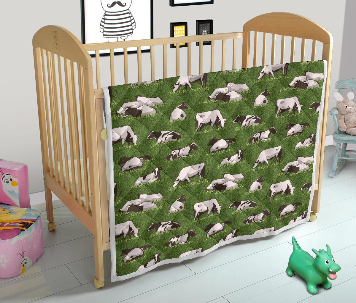 Cow on Grass Print Pattern Premium Quilt-JTAMIGO.COM