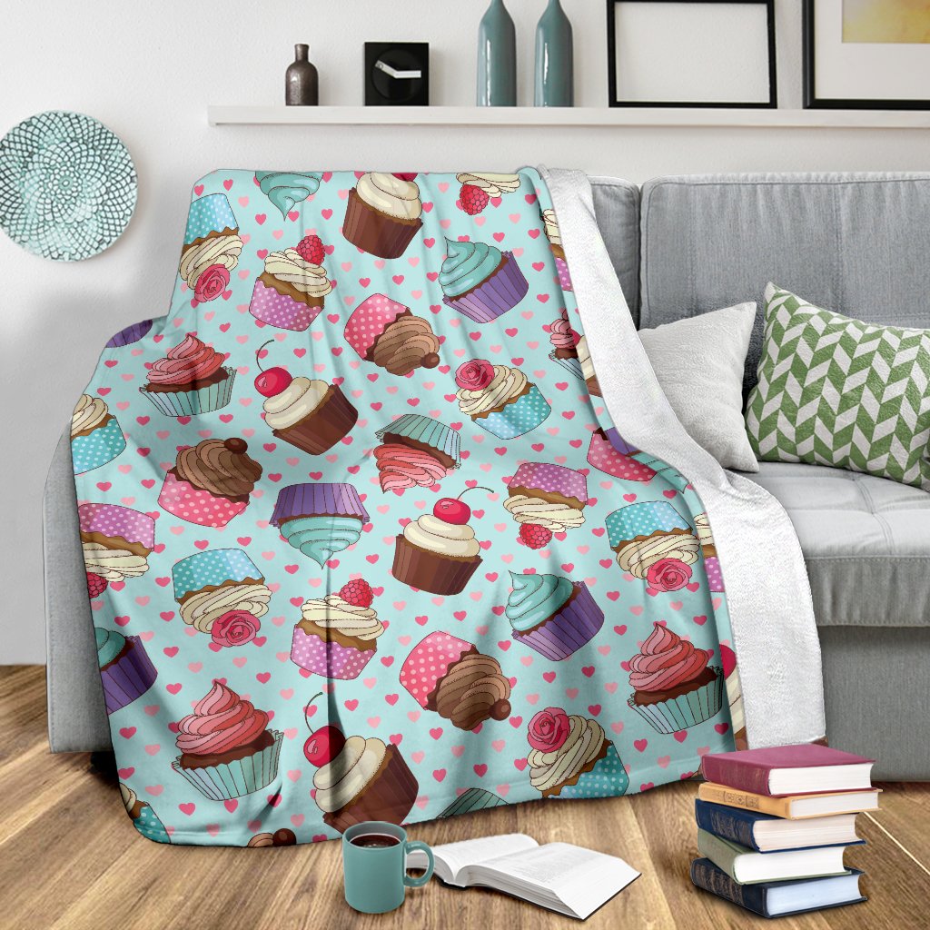 Cupcakes Fancy Heart Print Pattern Fleece Blanket