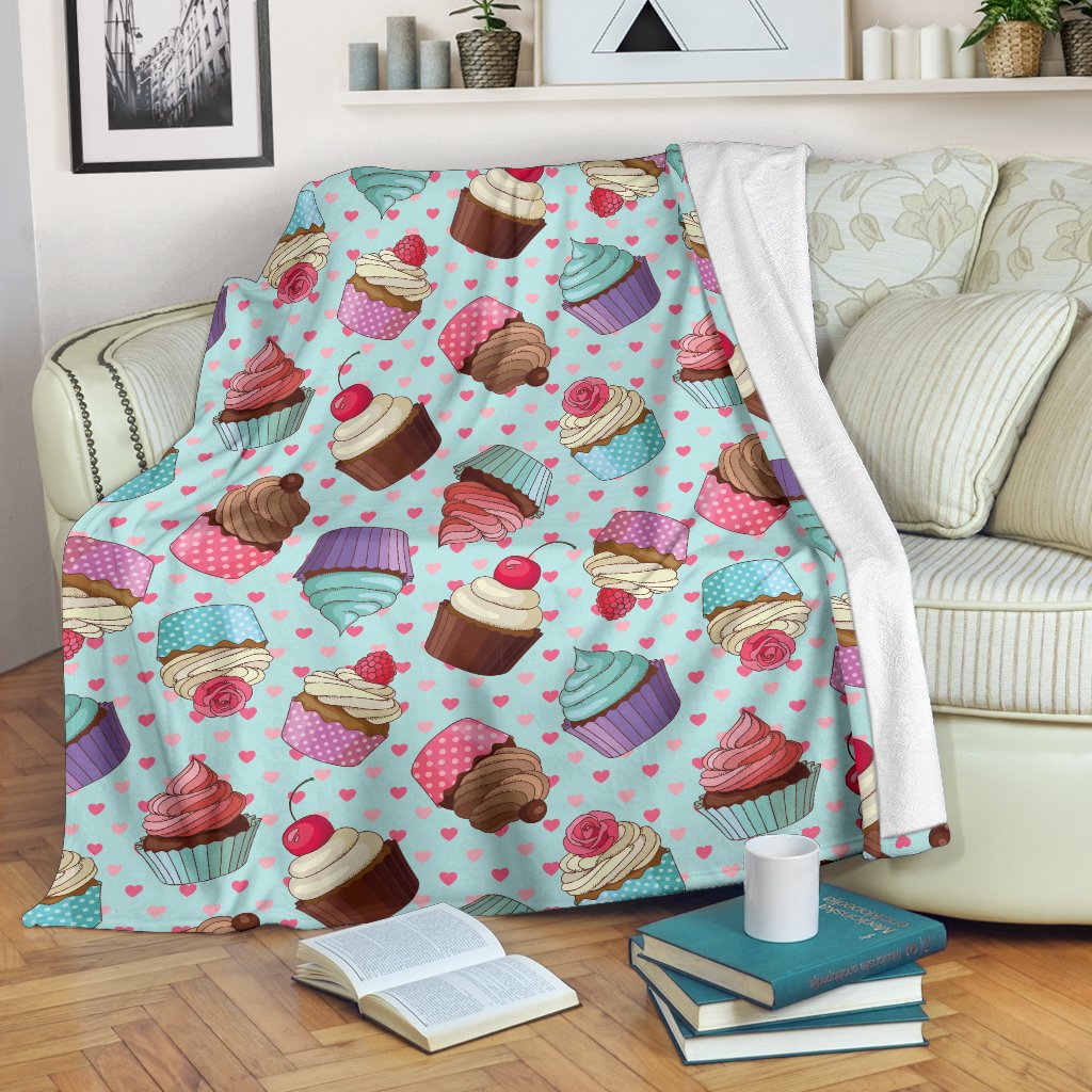 Cupcakes Fancy Heart Print Pattern Fleece Blanket