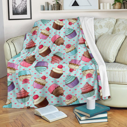 Cupcakes Fancy Heart Print Pattern Fleece Blanket
